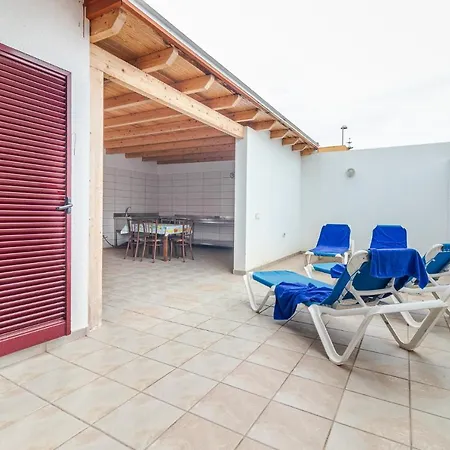 Flatguest Tamaragua
